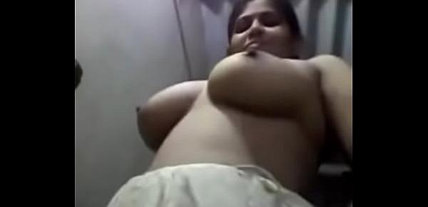  Indian Mom Leena Nude SELFIE FOR  MY BESTFRIENDS